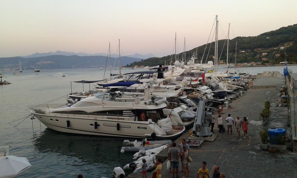Affittacamere La Lanterna Porto Venere Exterior photo